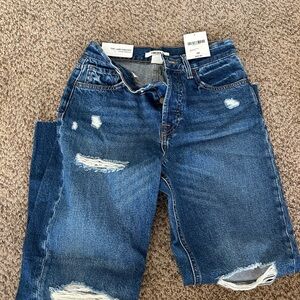 NWT FOREVER 21 The Larchmont Slim Straight Jeans